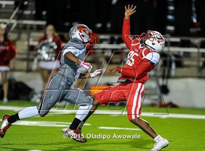 Thumbnail 2 in Terrell vs. Wilson (UIL 5A Bi-District Playoff) photogallery.