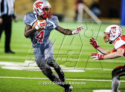 Thumbnail 3 in Terrell vs. Wilson (UIL 5A Bi-District Playoff) photogallery.