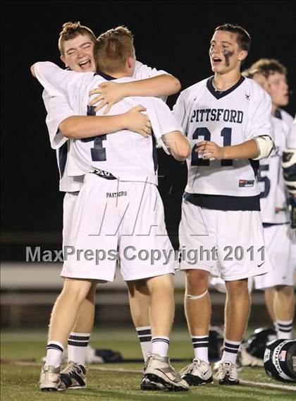 Thumbnail 2 in Fairport vs. Mendon/Sutherland (Section 5 Class A Final) photogallery.