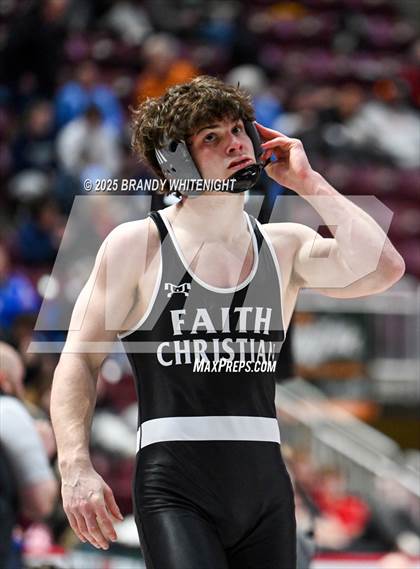 Thumbnail 3 in PIAA Boys AA/AAA Wrestling Championship photogallery.