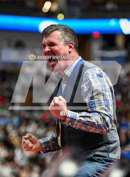 Thumbnail 2 in PIAA Boys AA/AAA Wrestling Championship photogallery.