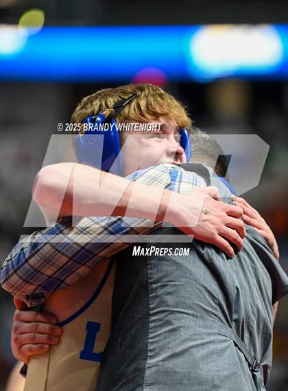 Thumbnail 1 in PIAA Boys AA/AAA Wrestling Championship photogallery.