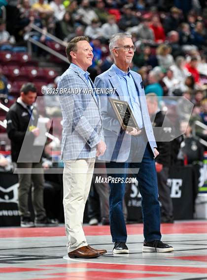 Thumbnail 3 in PIAA Boys AA/AAA Wrestling Championship photogallery.