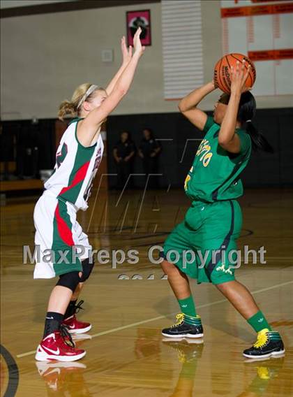 Thumbnail 3 in DeSoto @ The Woodlands (McDonald's Texas Invitational) photogallery.
