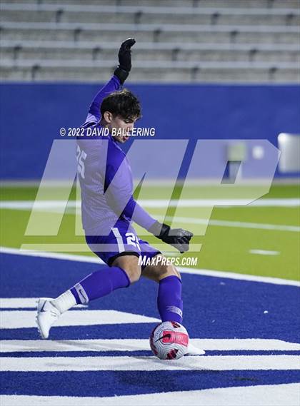Thumbnail 3 in Allen vs. Coppell (UIL 6A Bi-District Playoff) photogallery.