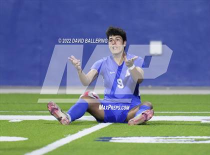 Thumbnail 1 in Allen vs. Coppell (UIL 6A Bi-District Playoff) photogallery.