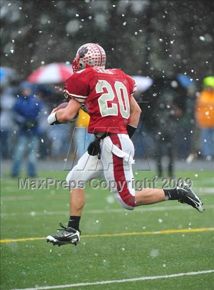 Thumbnail 2 in Pomperaug vs. Notre Dame-West Haven (CIAC Class L Final) photogallery.
