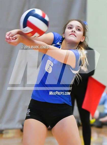 Thumbnail 3 in Cathedral Catholic vs. Santa Margarita (Nike Tournament of Champions) photogallery.