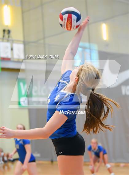 Thumbnail 2 in Cathedral Catholic vs. Santa Margarita (Nike Tournament of Champions) photogallery.
