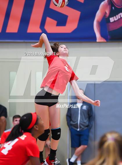Thumbnail 3 in Cathedral Catholic vs. Santa Margarita (Nike Tournament of Champions) photogallery.