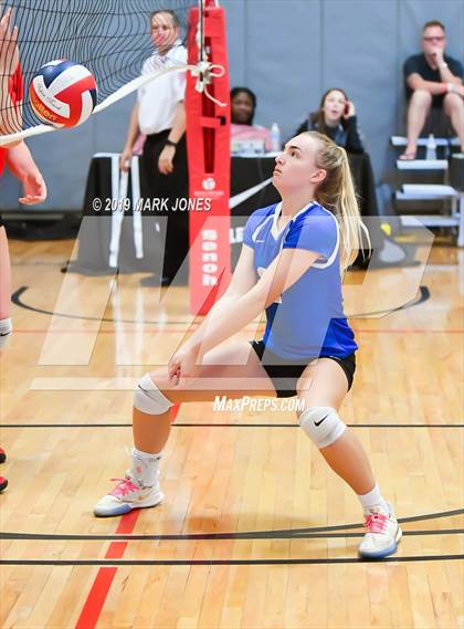 Thumbnail 3 in Cathedral Catholic vs. Santa Margarita (Nike Tournament of Champions) photogallery.