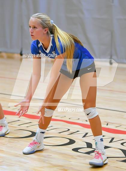 Thumbnail 2 in Cathedral Catholic vs. Santa Margarita (Nike Tournament of Champions) photogallery.