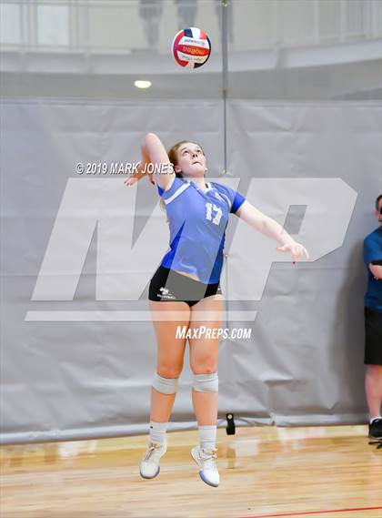 Thumbnail 2 in Cathedral Catholic vs. Santa Margarita (Nike Tournament of Champions) photogallery.