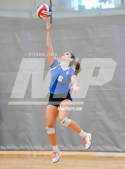 Thumbnail 3 in Cathedral Catholic vs. Santa Margarita (Nike Tournament of Champions) photogallery.