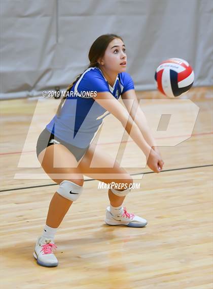 Thumbnail 1 in Cathedral Catholic vs. Santa Margarita (Nike Tournament of Champions) photogallery.
