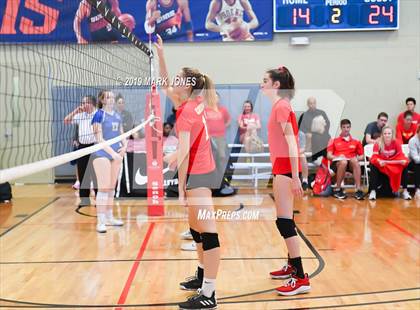 Thumbnail 2 in Cathedral Catholic vs. Santa Margarita (Nike Tournament of Champions) photogallery.