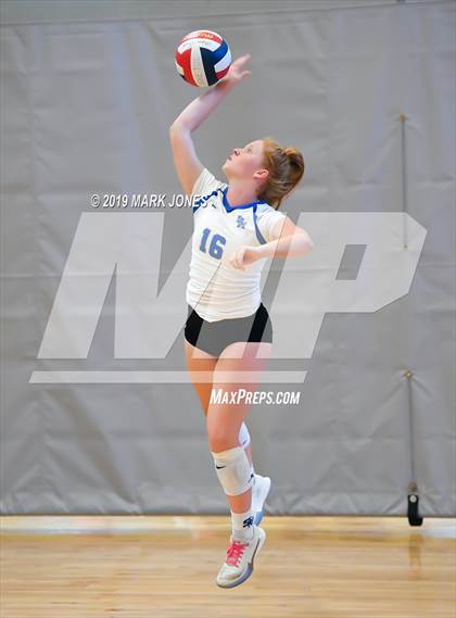 Thumbnail 2 in Cathedral Catholic vs. Santa Margarita (Nike Tournament of Champions) photogallery.