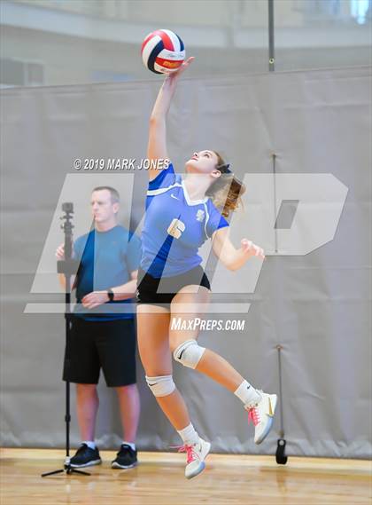 Thumbnail 3 in Cathedral Catholic vs. Santa Margarita (Nike Tournament of Champions) photogallery.