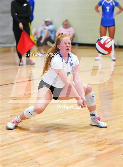 Thumbnail 3 in Cathedral Catholic vs. Santa Margarita (Nike Tournament of Champions) photogallery.