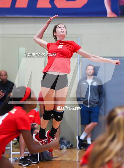 Thumbnail 2 in Cathedral Catholic vs. Santa Margarita (Nike Tournament of Champions) photogallery.