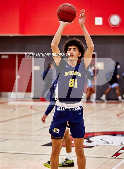 Thumbnail 2 in El Capitan vs. Inderkum (Cordova Christmas Classic) photogallery.