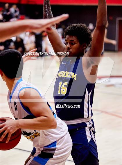 Thumbnail 1 in El Capitan vs. Inderkum (Cordova Christmas Classic) photogallery.