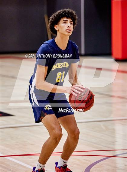 Thumbnail 3 in El Capitan vs. Inderkum (Cordova Christmas Classic) photogallery.