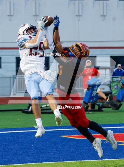 Thumbnail 3 in St. Joseph @ Roxana (IHSA 3A Second Round) photogallery.