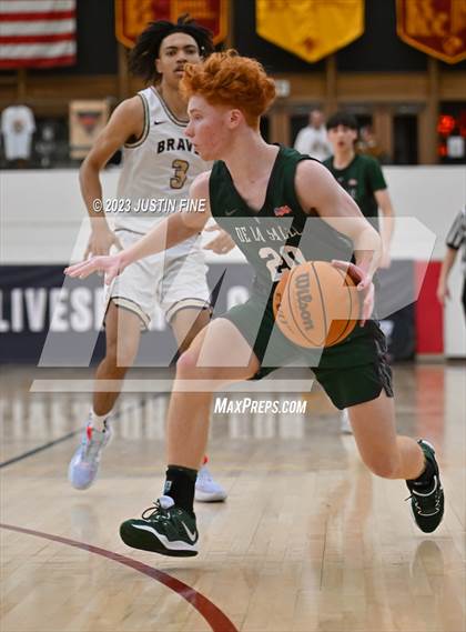 Thumbnail 3 in St. John Bosco vs. De La Salle (Torrey Pines Holiday Classic) photogallery.