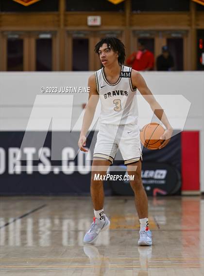 Thumbnail 3 in St. John Bosco vs. De La Salle (Torrey Pines Holiday Classic) photogallery.