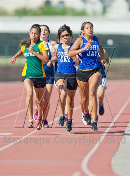 Thumbnail 1 in NISD District Track Meet photogallery.
