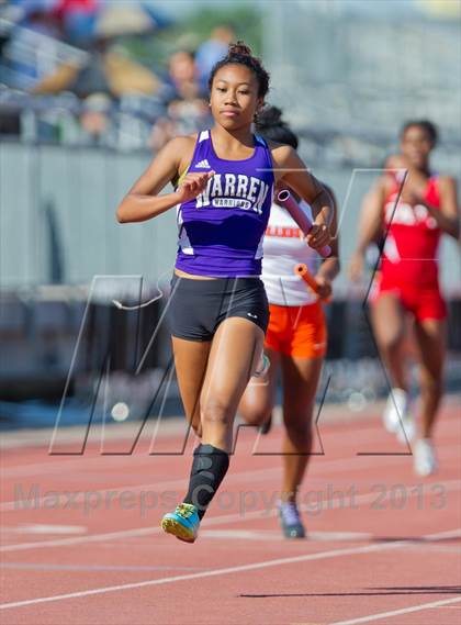 Thumbnail 3 in NISD District Track Meet photogallery.