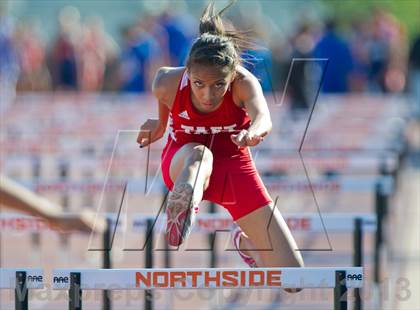 Thumbnail 1 in NISD District Track Meet photogallery.