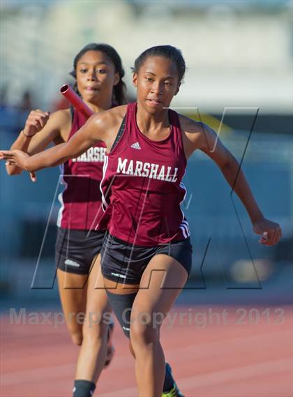 Thumbnail 3 in NISD District Track Meet photogallery.