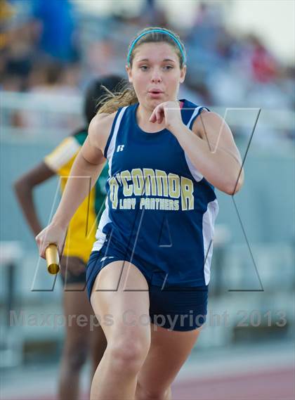 Thumbnail 2 in NISD District Track Meet photogallery.