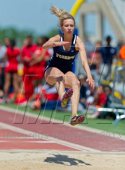 Thumbnail 3 in NISD District Track Meet photogallery.