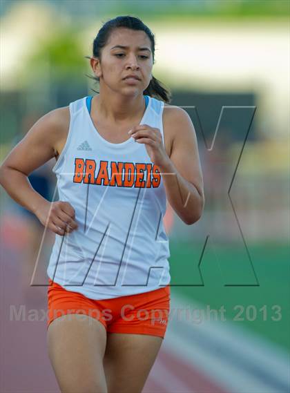 Thumbnail 1 in NISD District Track Meet photogallery.
