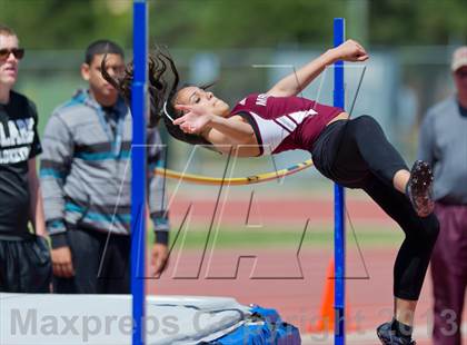 Thumbnail 2 in NISD District Track Meet photogallery.