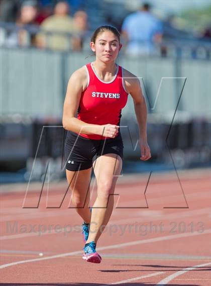 Thumbnail 2 in NISD District Track Meet photogallery.