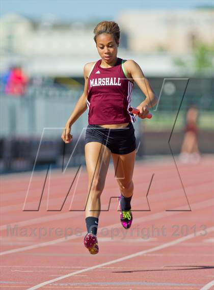 Thumbnail 3 in NISD District Track Meet photogallery.