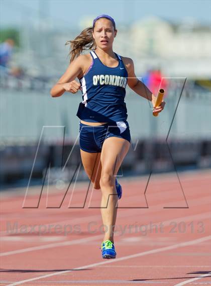 Thumbnail 1 in NISD District Track Meet photogallery.