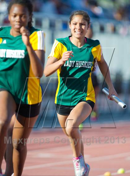 Thumbnail 2 in NISD District Track Meet photogallery.