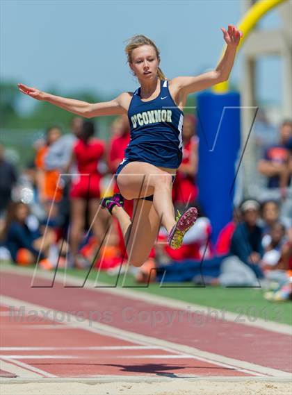 Thumbnail 2 in NISD District Track Meet photogallery.