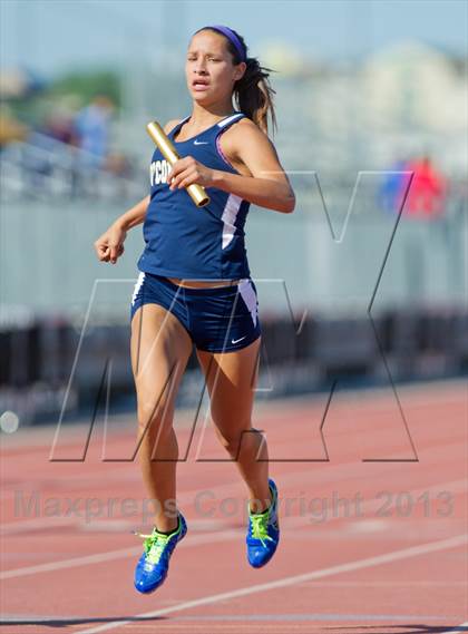 Thumbnail 2 in NISD District Track Meet photogallery.