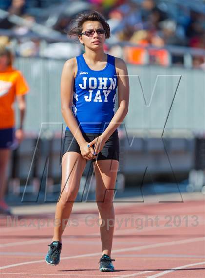 Thumbnail 1 in NISD District Track Meet photogallery.