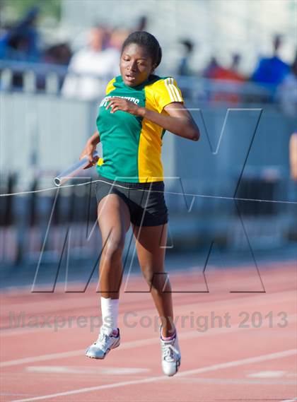 Thumbnail 3 in NISD District Track Meet photogallery.