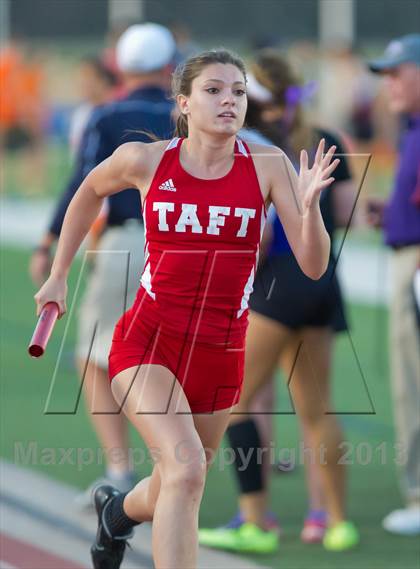 Thumbnail 2 in NISD District Track Meet photogallery.