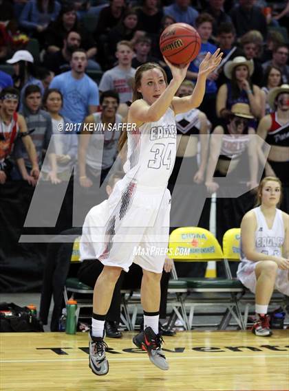 Thumbnail 3 in Paonia vs. Wray (CHSAA 2A Final) photogallery.