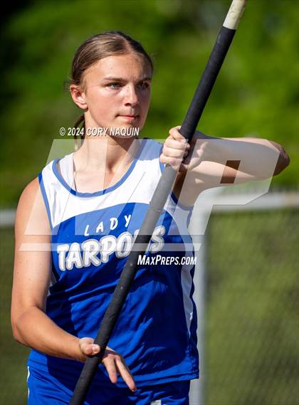Thumbnail 3 in Tiger Relays photogallery.