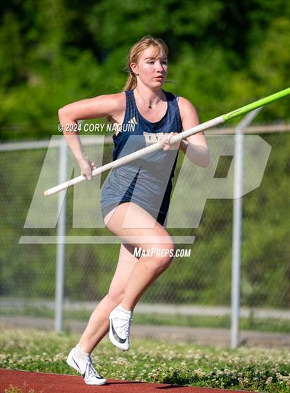 Thumbnail 1 in Tiger Relays photogallery.